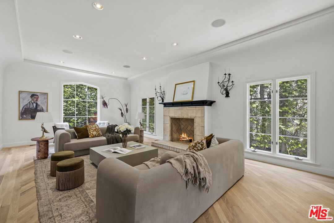 MLS #25547387 image #4