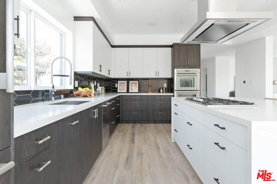 MLS #25547411 image #15