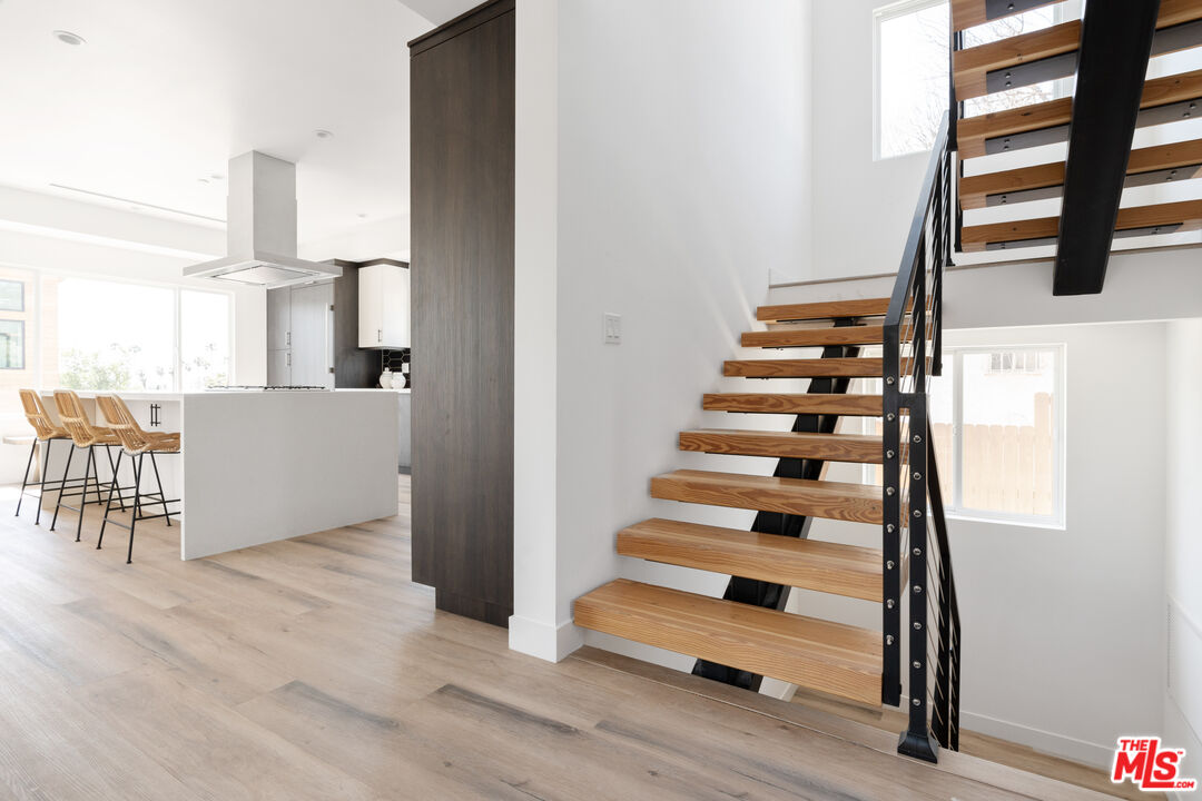 MLS #25547411 image #24