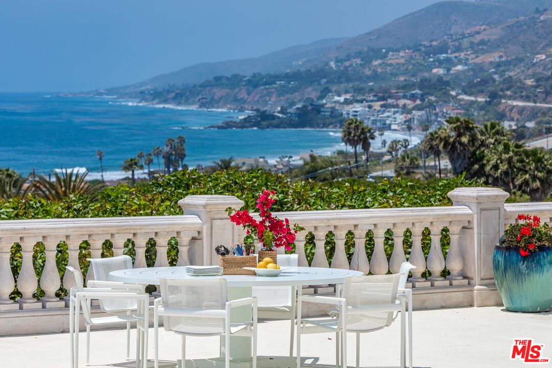 MLS #25547625 image #2