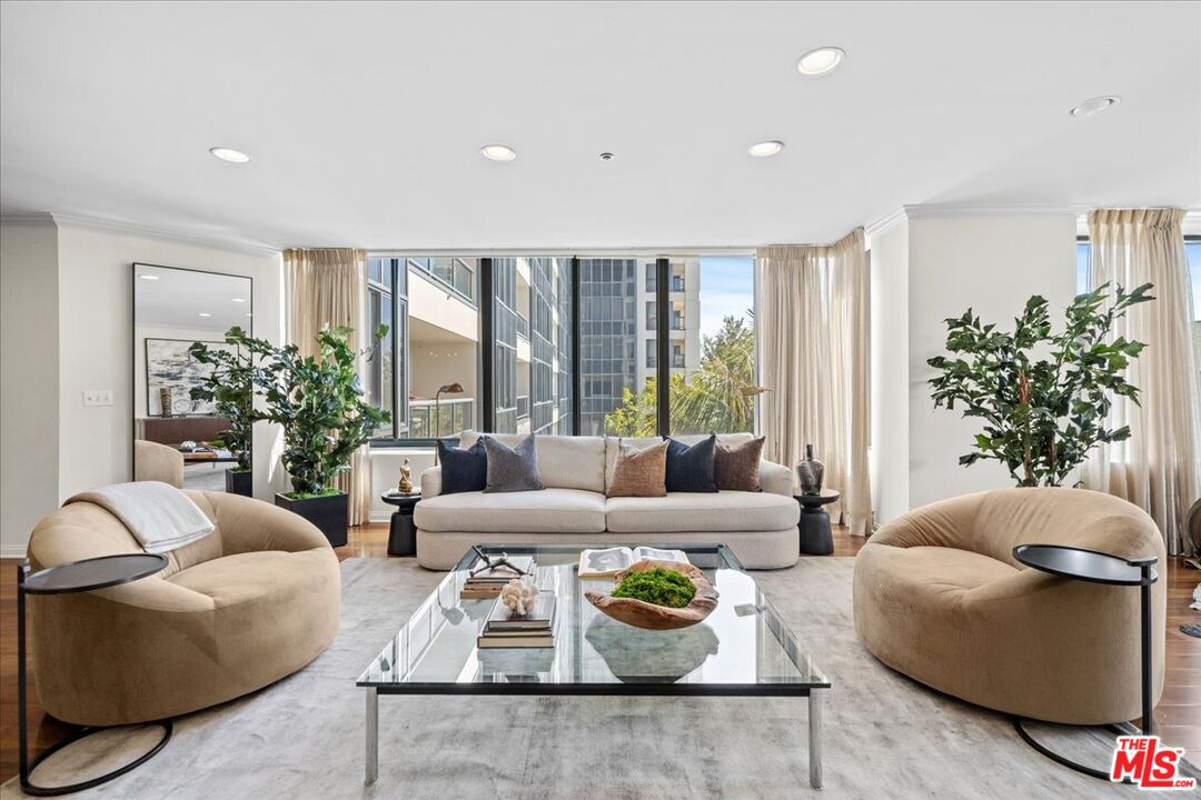 MLS #25548099 image #0