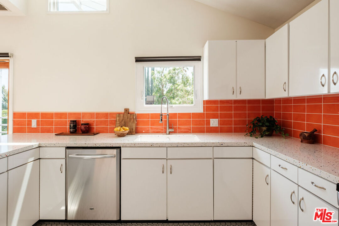 MLS #25548213 image #19