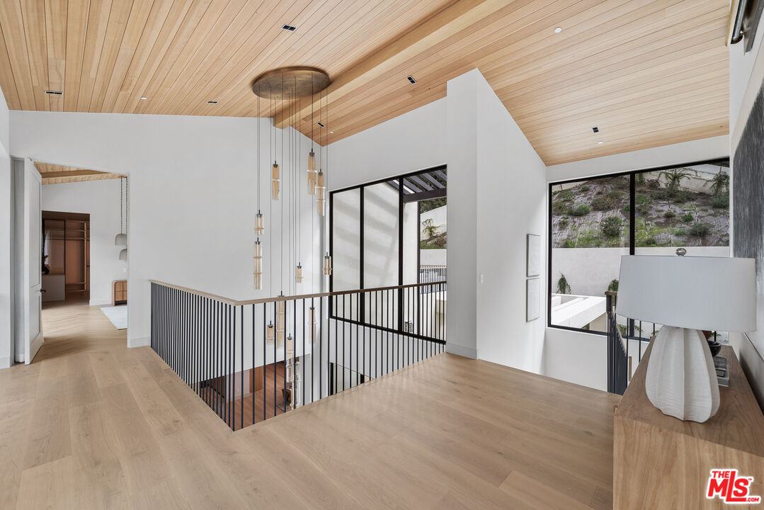 MLS #25548473 image #36