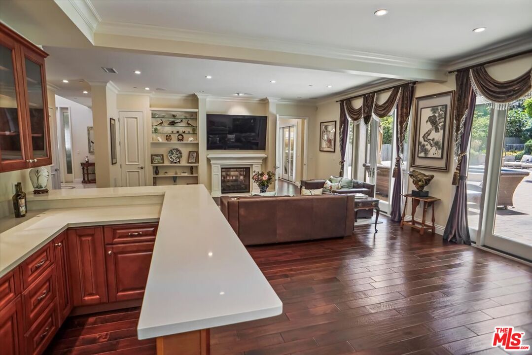 MLS #25548693 image #9