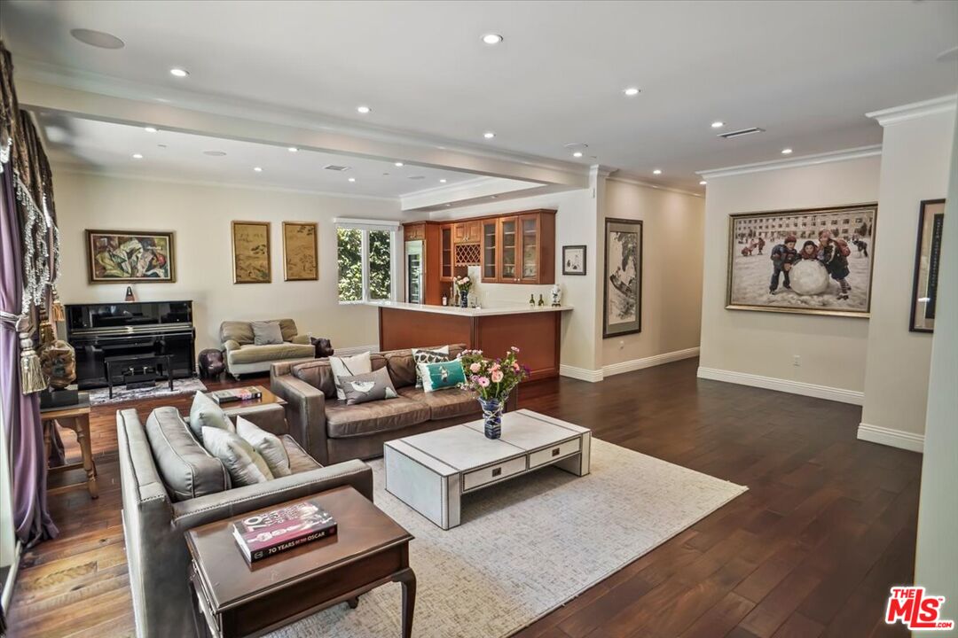 MLS #25548693 image #8