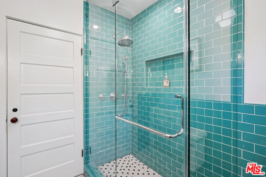 MLS #25549157 image #33