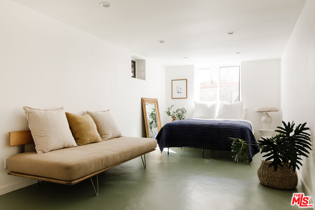 MLS #25549523 image #28