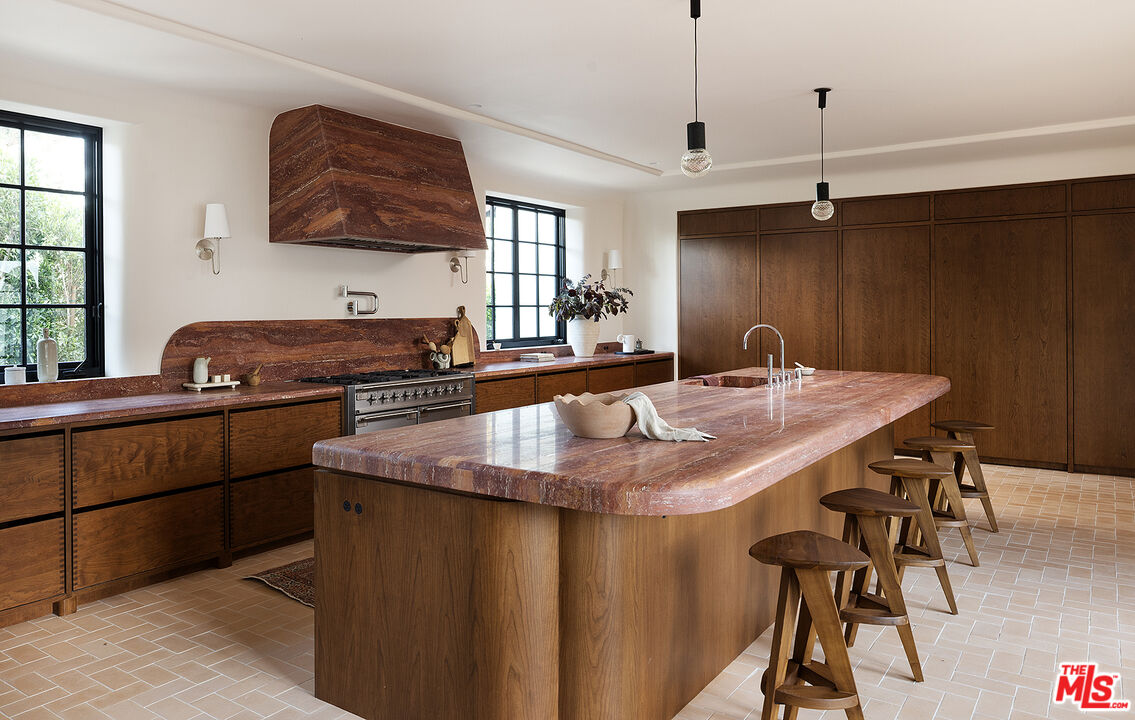 MLS #25549641 image #10