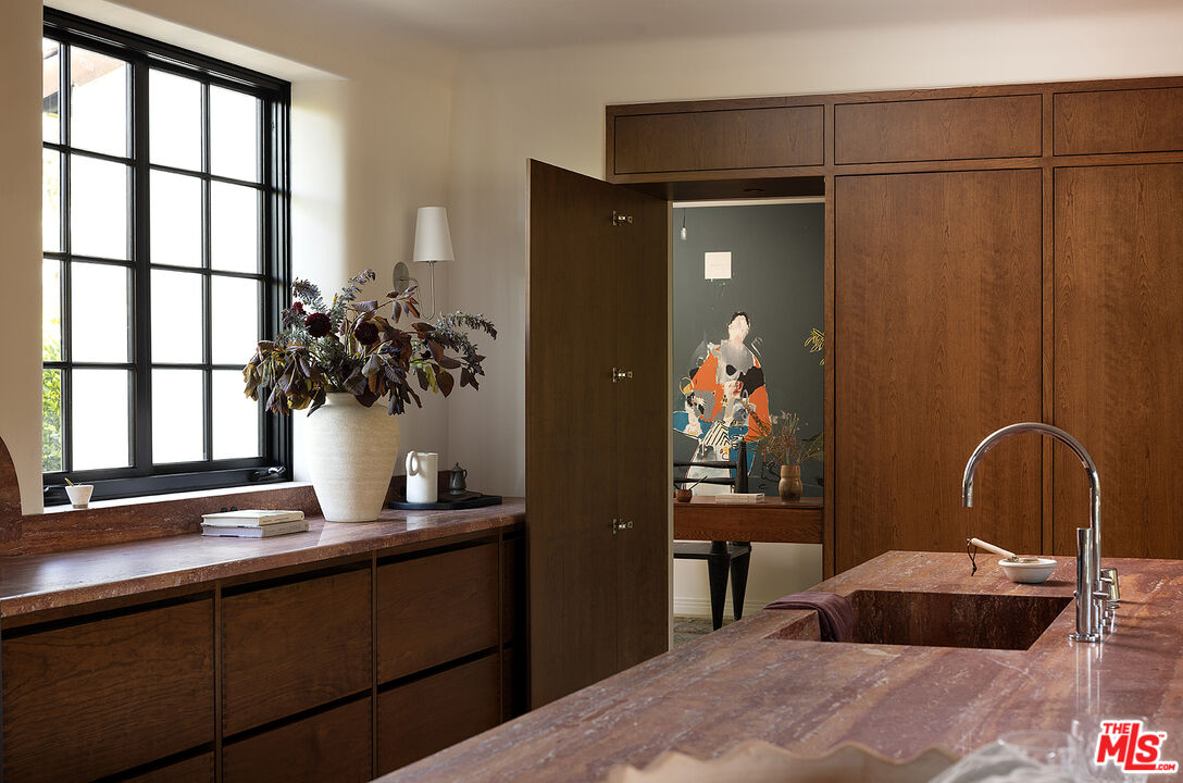 MLS #25549641 image #11