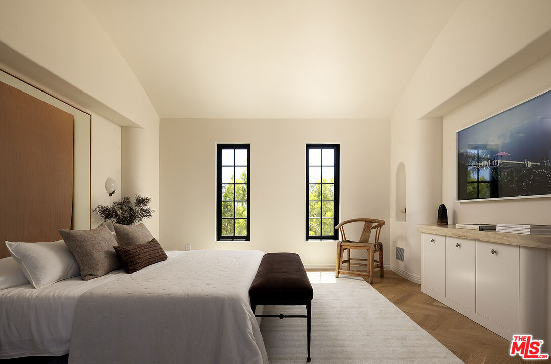 MLS #25549641 image #22