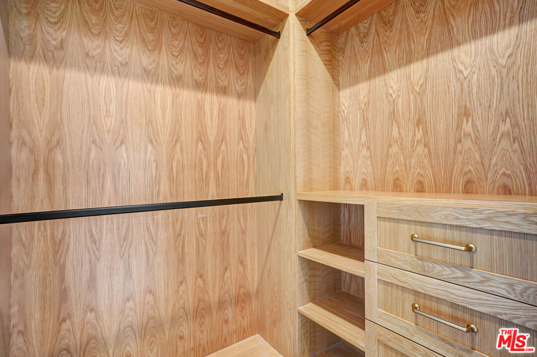 MLS #25549937 image #27