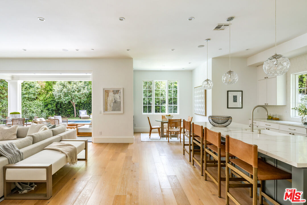 MLS #25549975 image #9