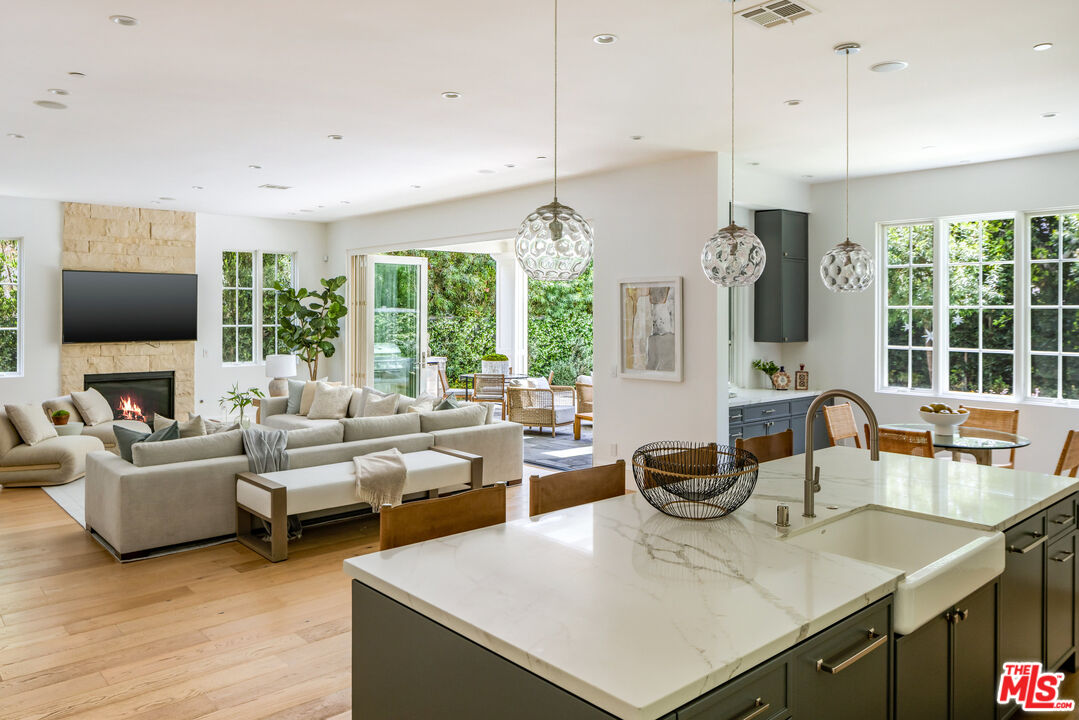 MLS #25549975 image #13