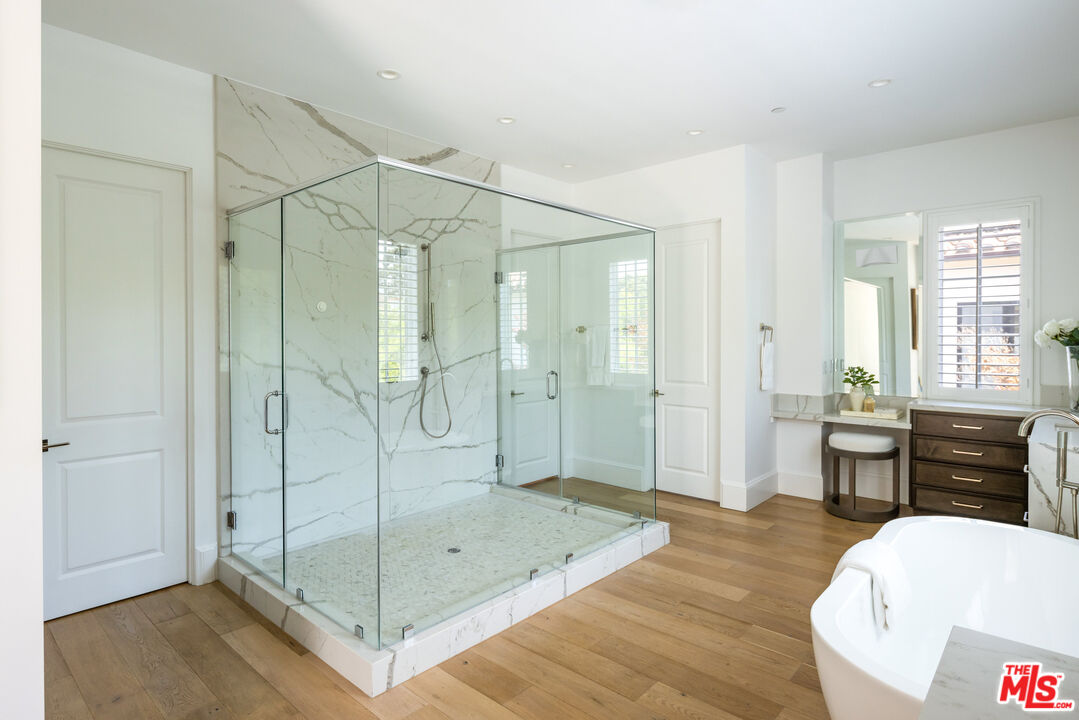 MLS #25549975 image #37