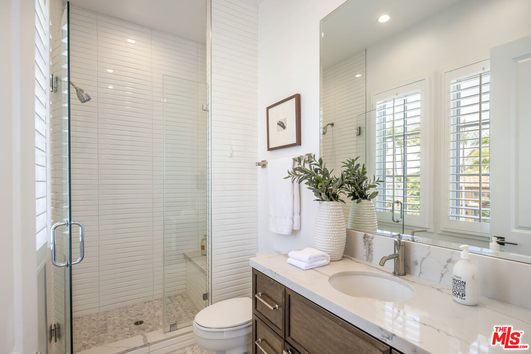 MLS #25549975 image #43