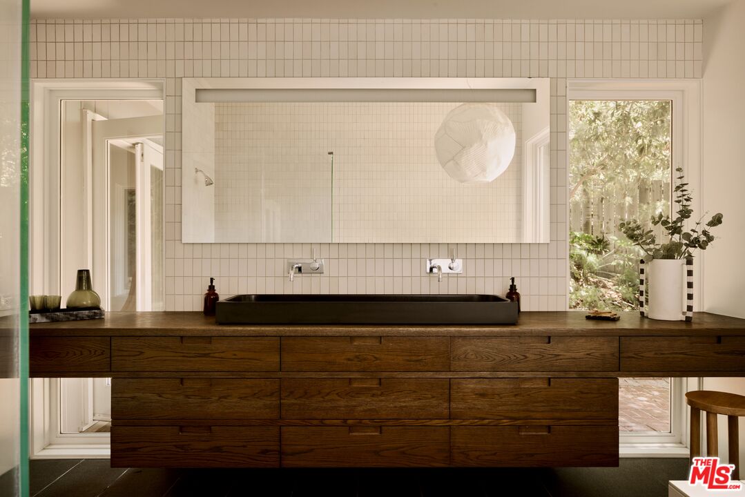 MLS #25550057 image #23