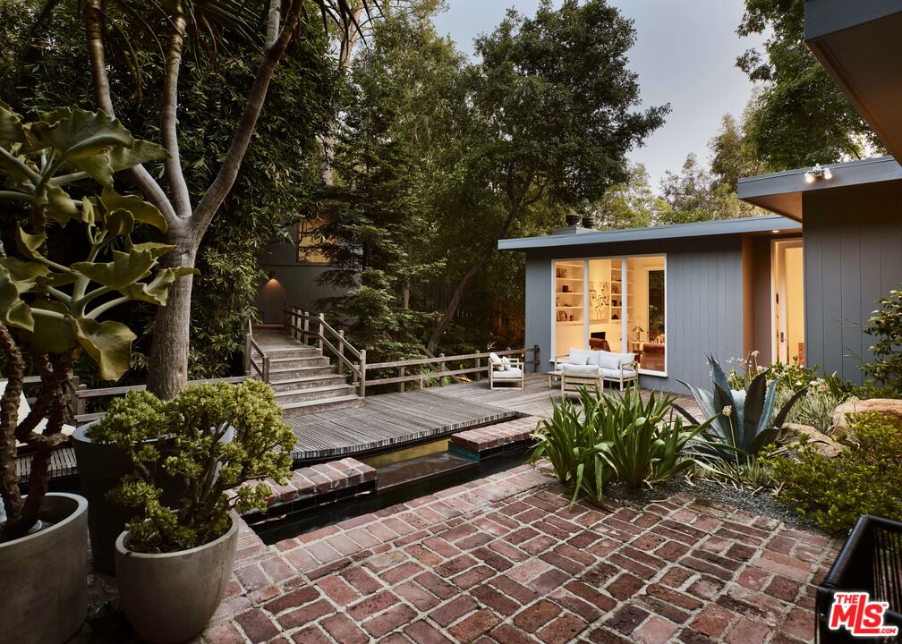 MLS #25550057 image #29