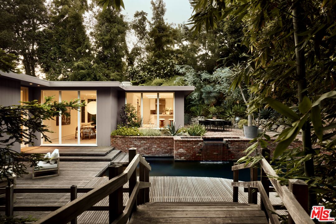 MLS #25550057 image #0