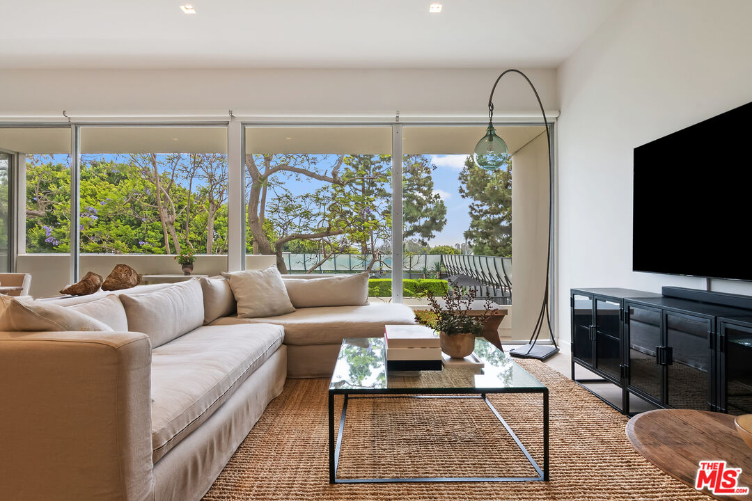 MLS #25550149 image #0