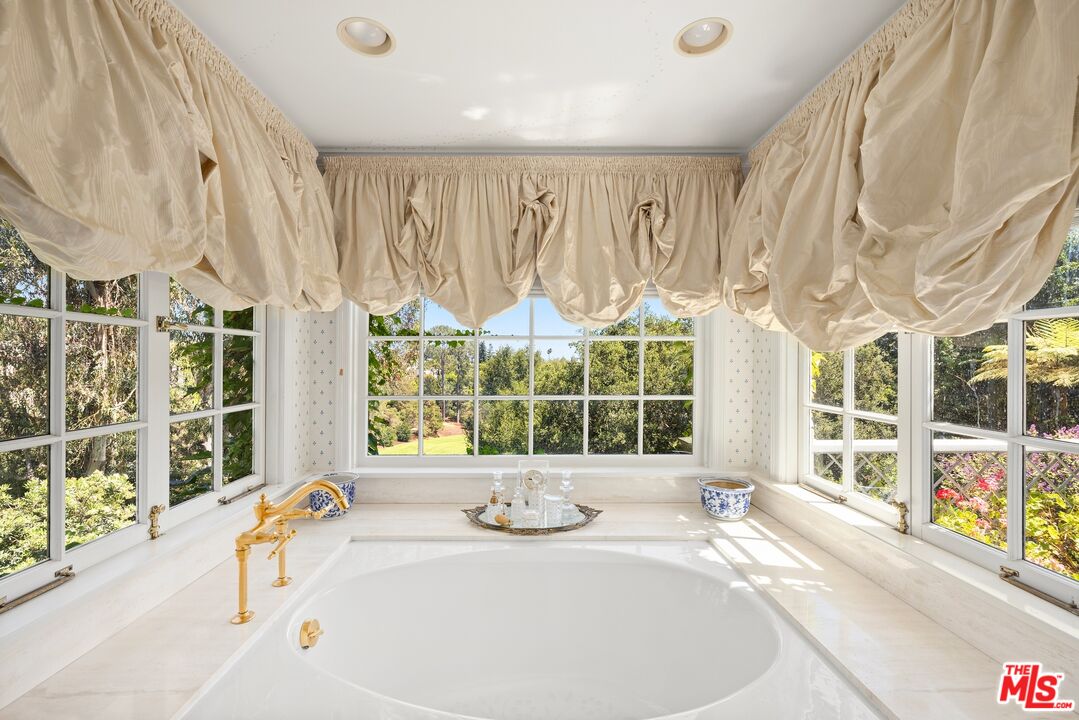 MLS #25550381 image #14