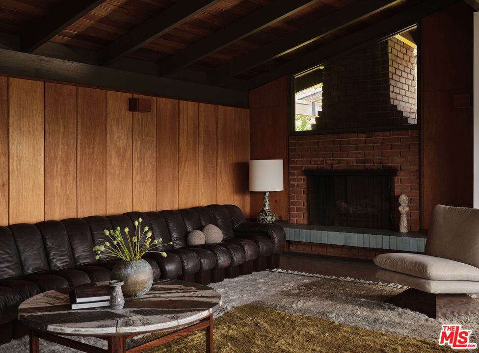 MLS #25550595 image #0