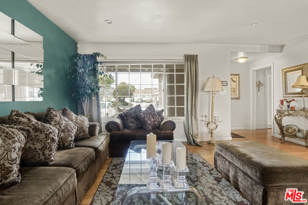 MLS #25550733 image #10