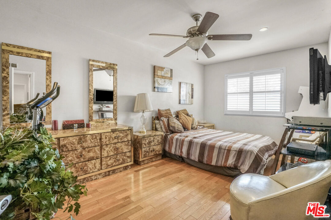 MLS #25550733 image #17