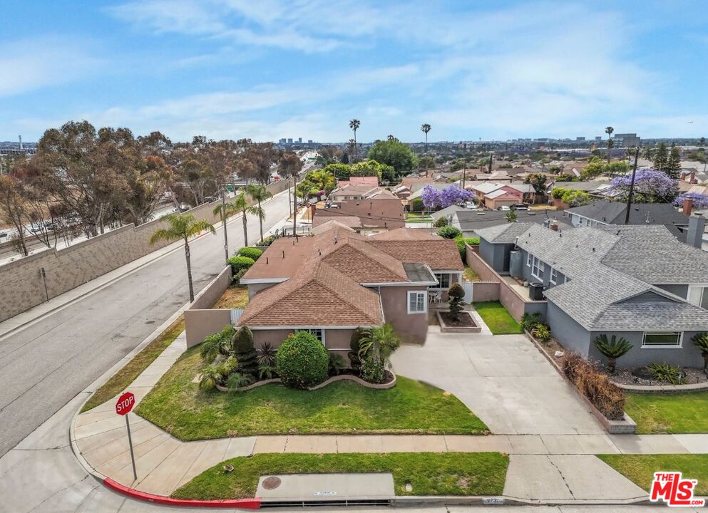 MLS #25550733 image #32