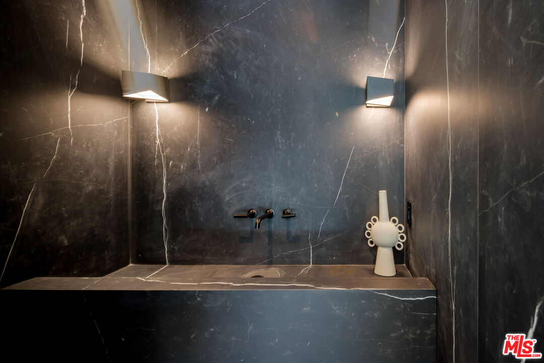 MLS #25551159 image #16