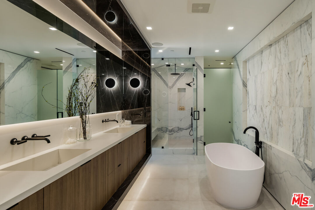 MLS #25551159 image #22