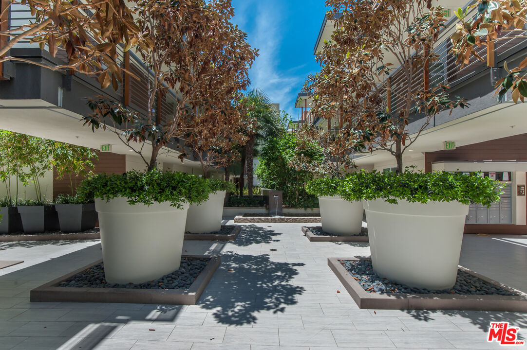 MLS #25551461 image #20