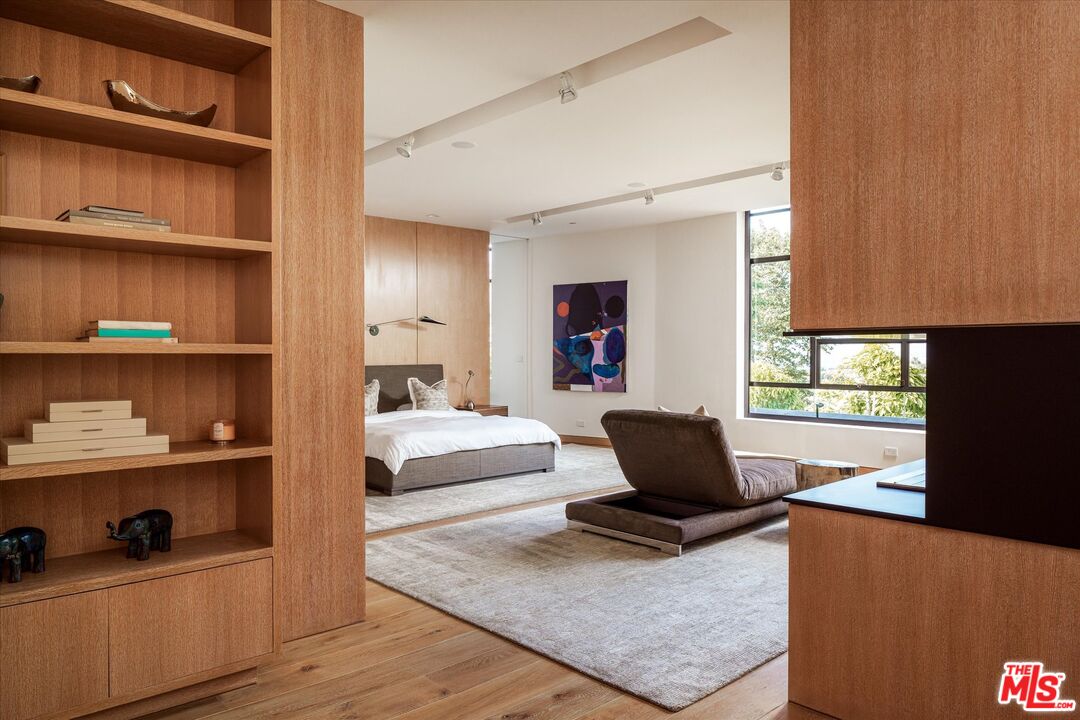 MLS #25551623 image #16