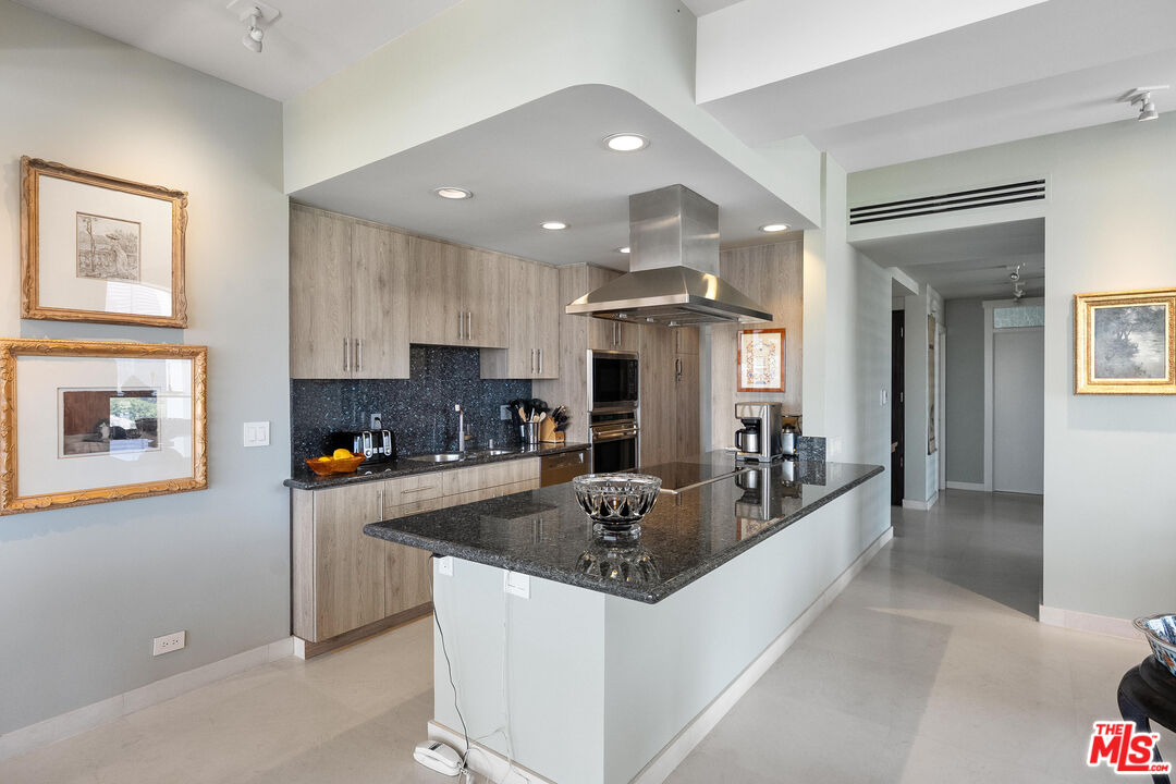 MLS #25552007 image #4