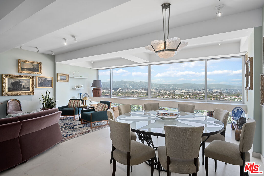 MLS #25552007 image #0