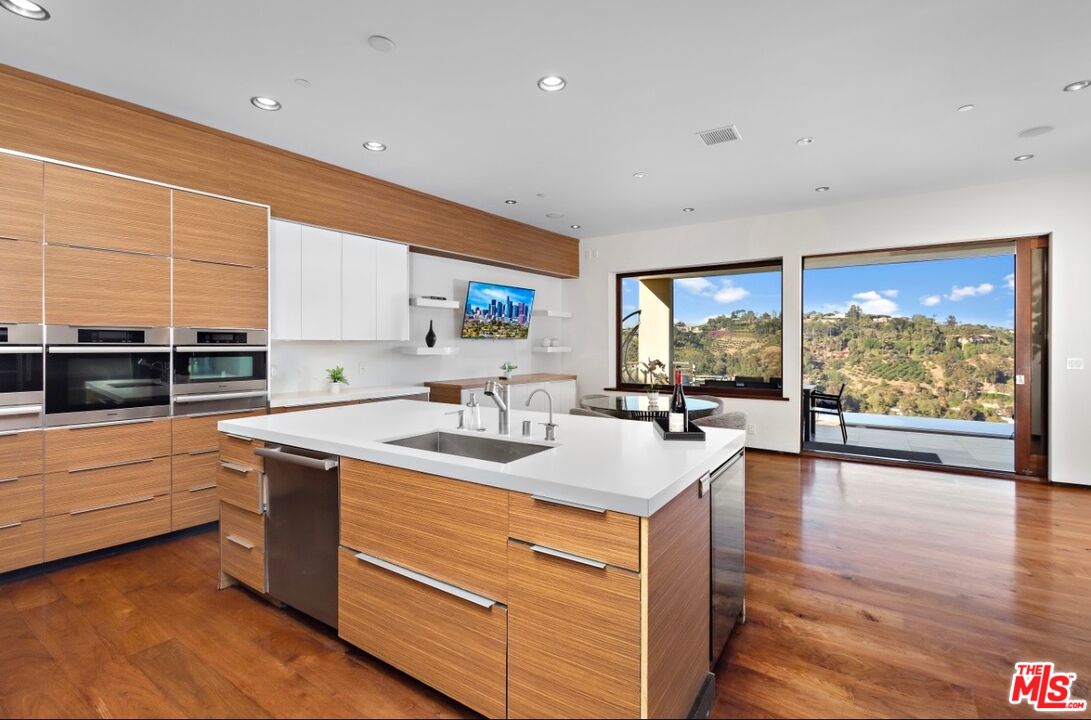 MLS #25552031 image #14