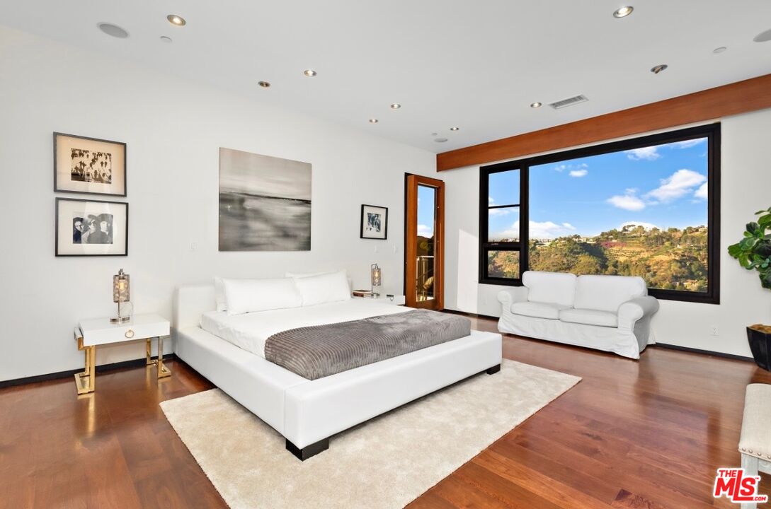 MLS #25552031 image #4