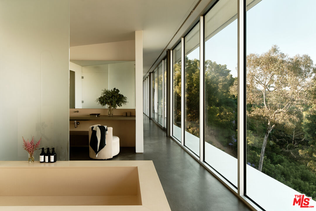 MLS #25552201 image #15