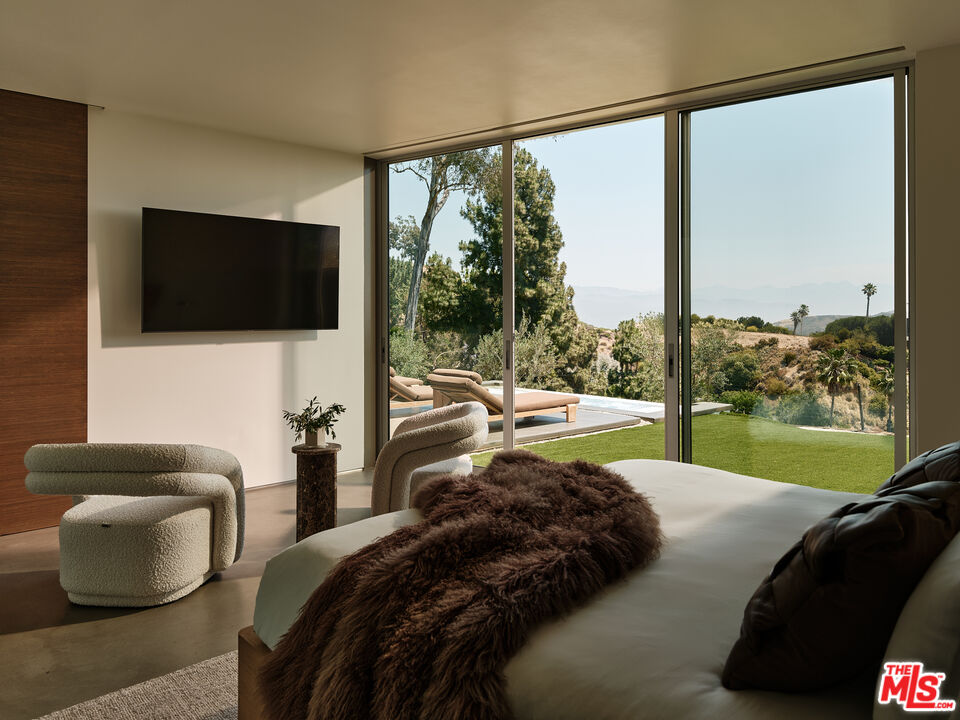 MLS #25552201 image #18