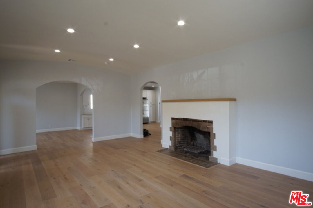 MLS #25552275 image #1