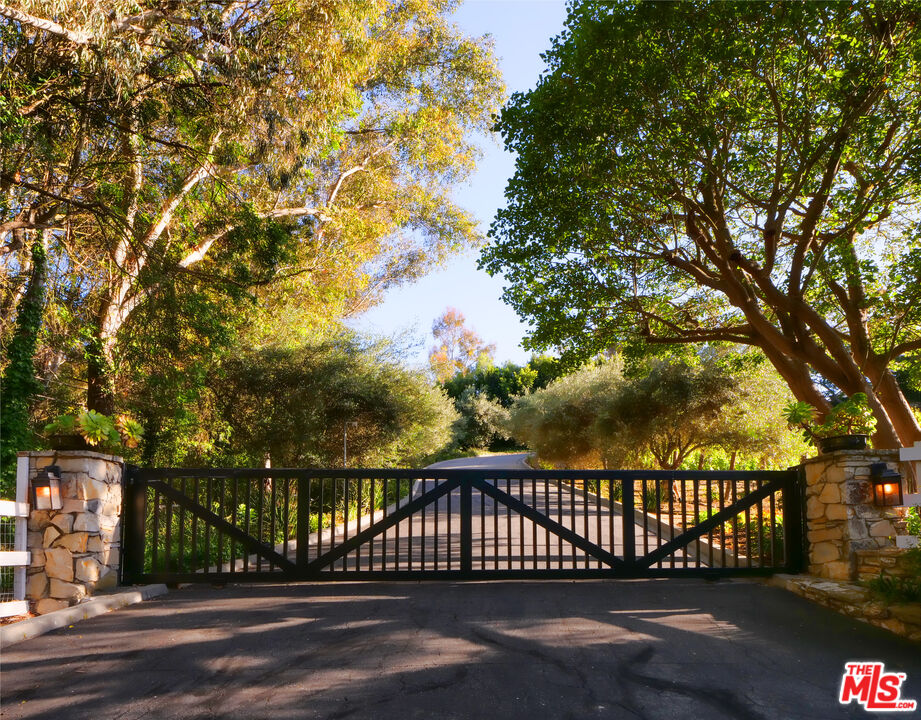 MLS #25552299 image #0