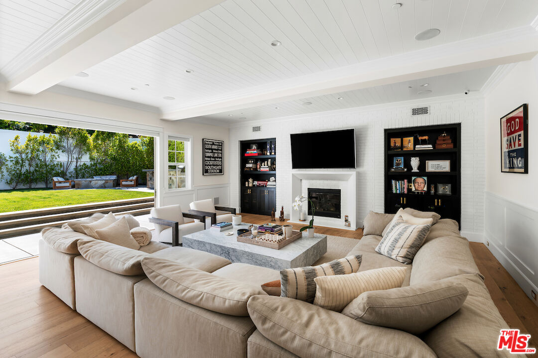 MLS #25552329 image #11