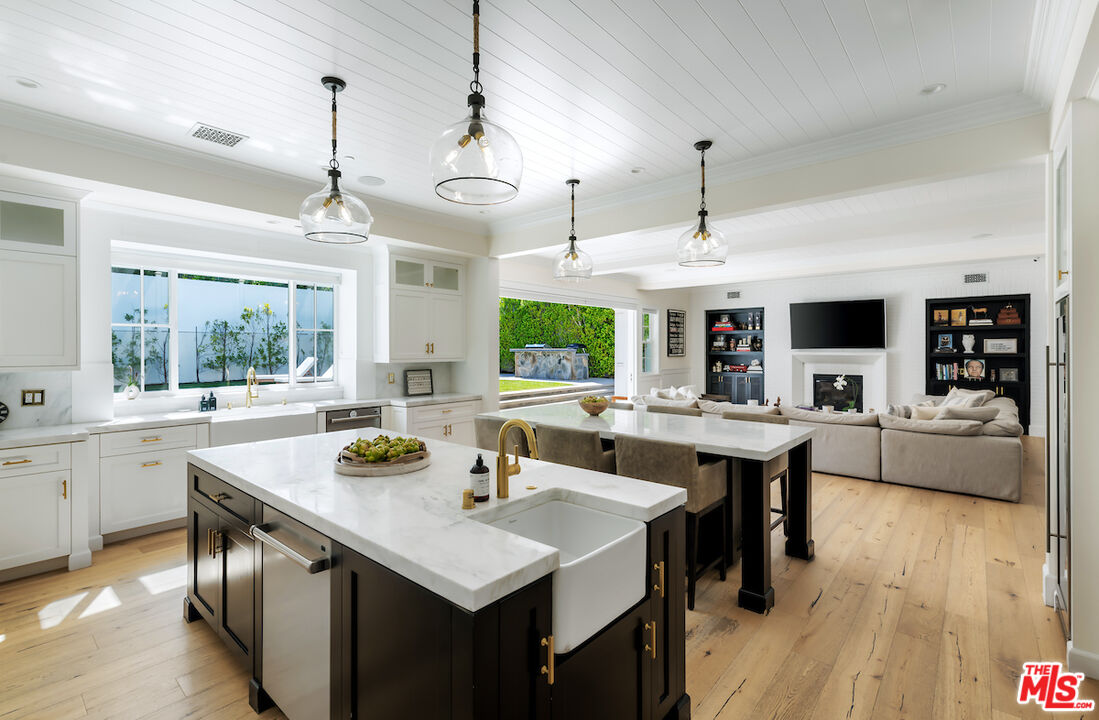 MLS #25552329 image #19