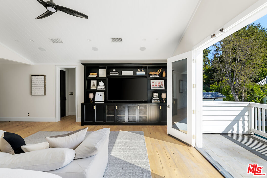 MLS #25552329 image #30