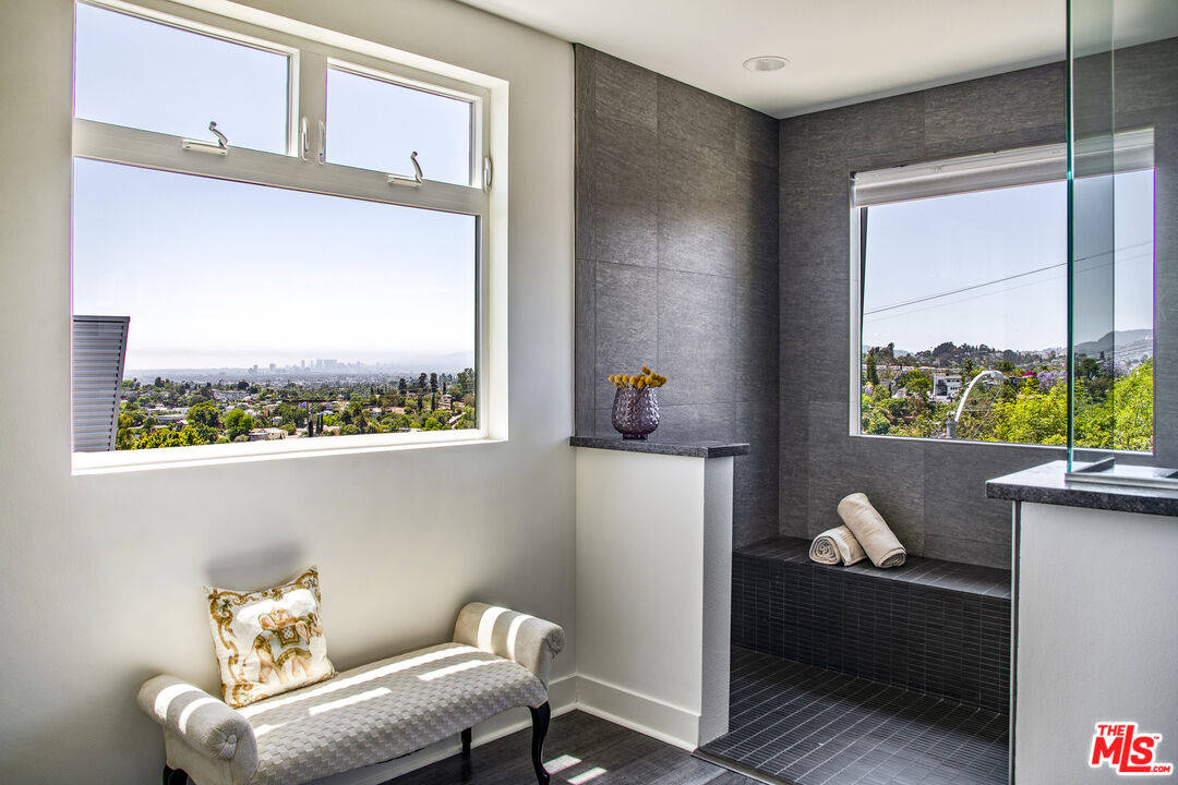 MLS #25552423 image #18