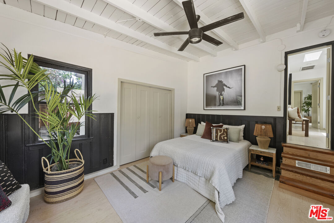 MLS #25552571 image #20