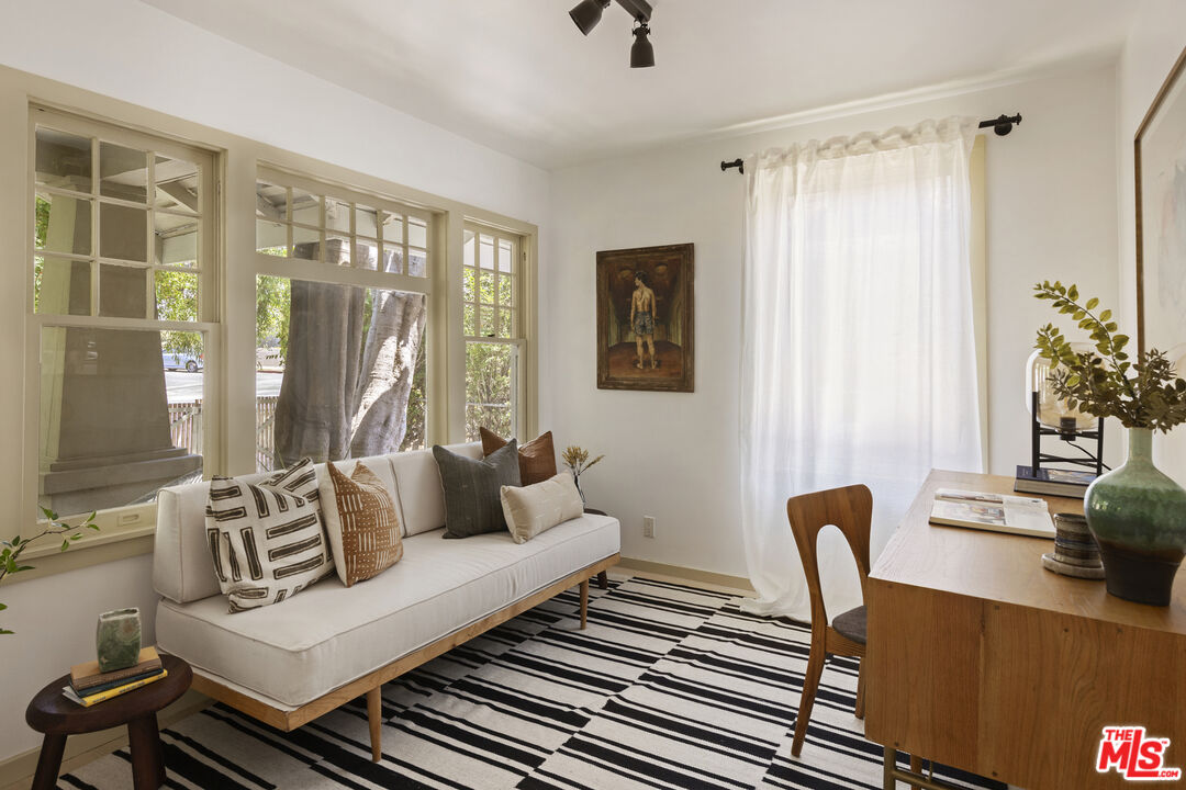 MLS #25552571 image #24