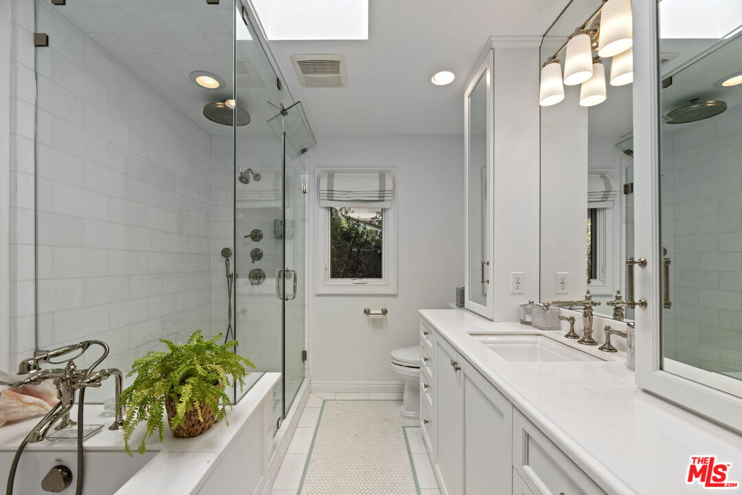 MLS #25552619 image #19