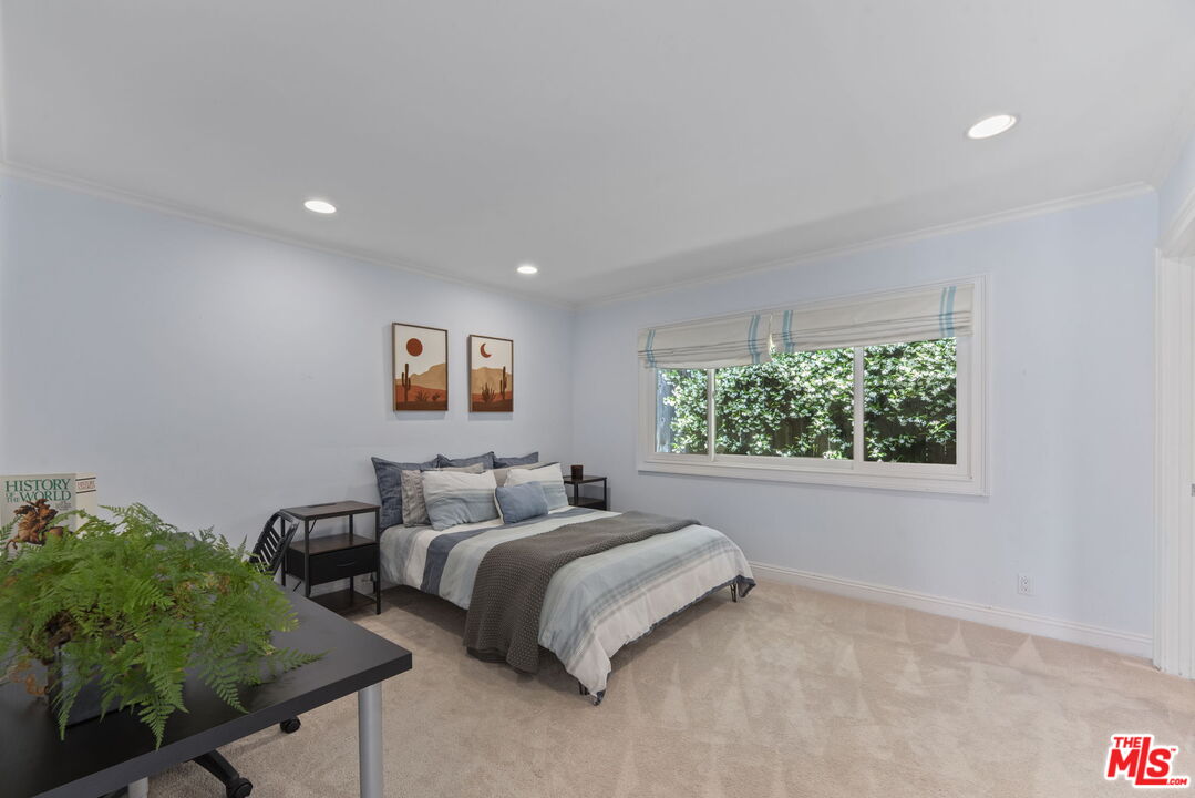 MLS #25552619 image #22