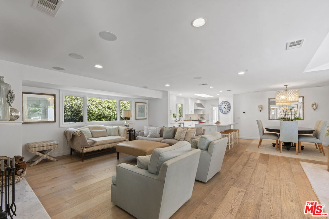 MLS #25552619 image #3