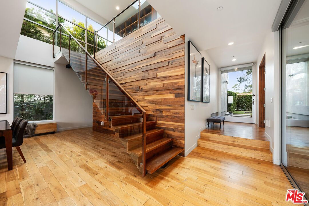 MLS #25552725 image #11